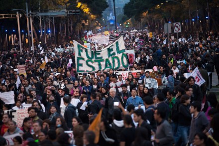 1D: Volvieron a salir los sindicatos por Ayotzinapa