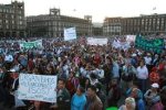 Los sindicatos de “oposición” salen a las calles por Ayotzinapa