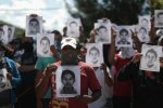 "Los compromisos no son suficientes”, dicen los padres de normalistas desaparecidos