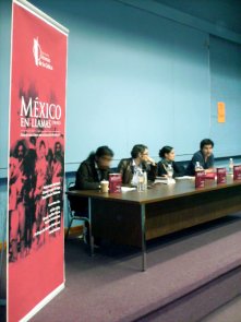 Massimo Modonesi y los autores en la presentación de México en llamas